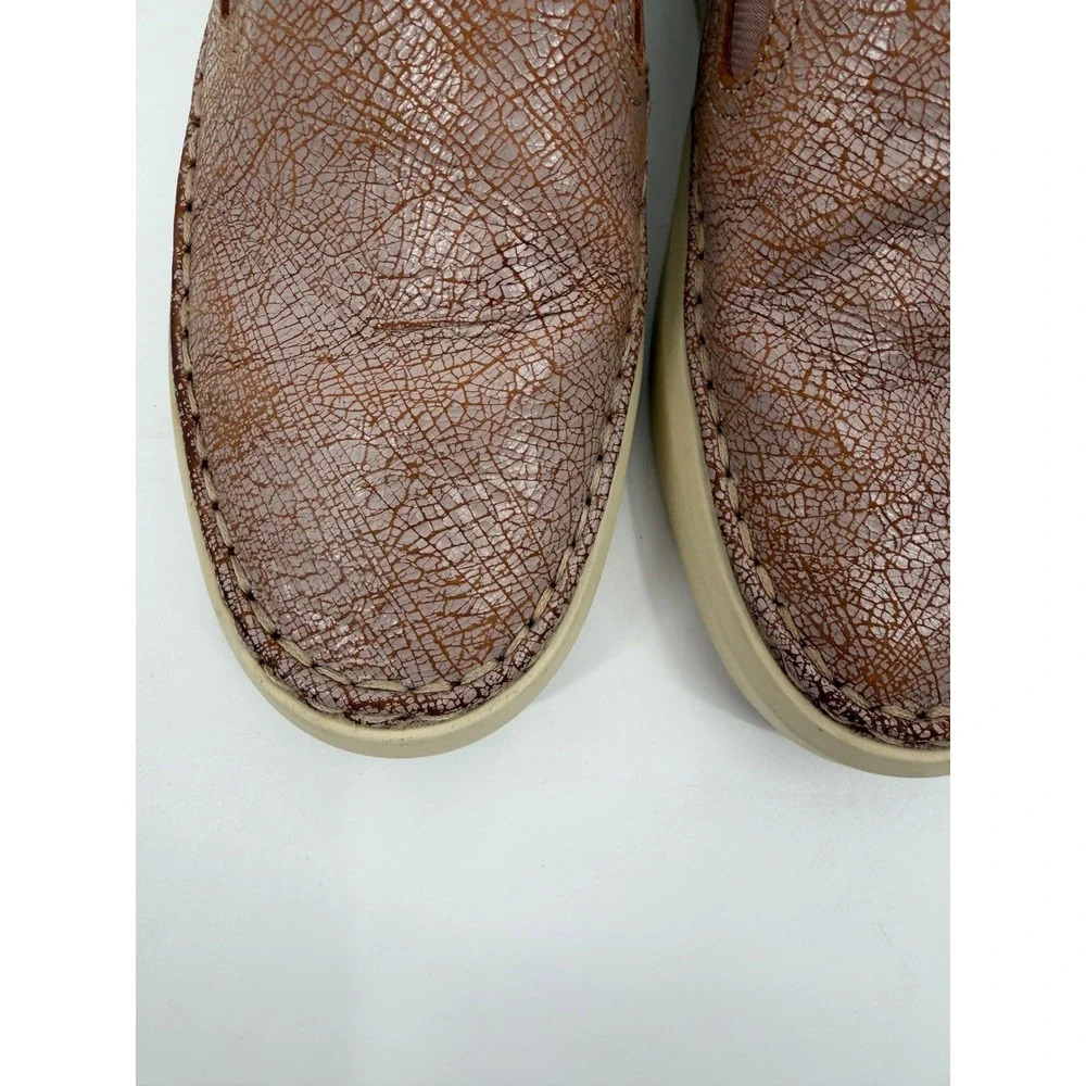 Frye Ivy Slip On Shoes Womens 6M‎ Tan Distressed Leather Sneakers